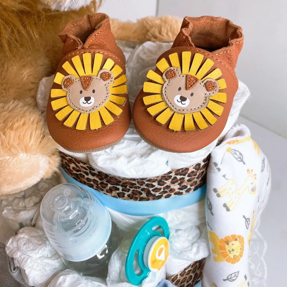Lion Diaper Cake, Safari themed